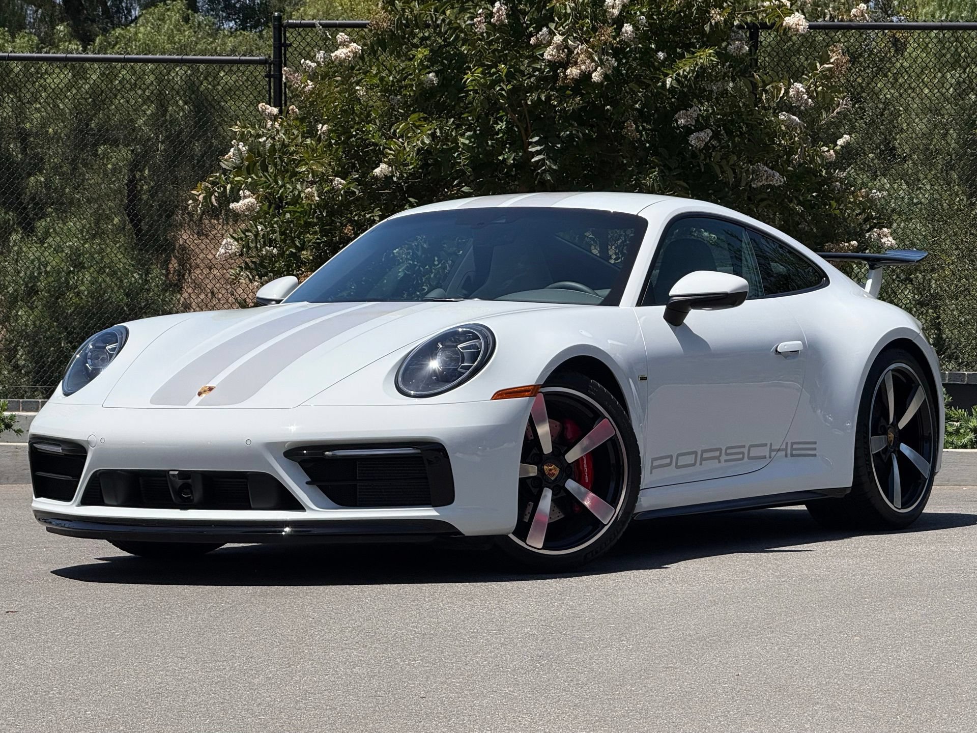 Used 2024 Porsche 911 Carrera S RWD image 2