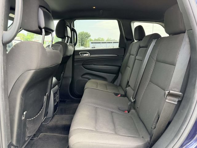 Used 2018 Jeep Grand Cherokee Laredo AWD/4WD image 13