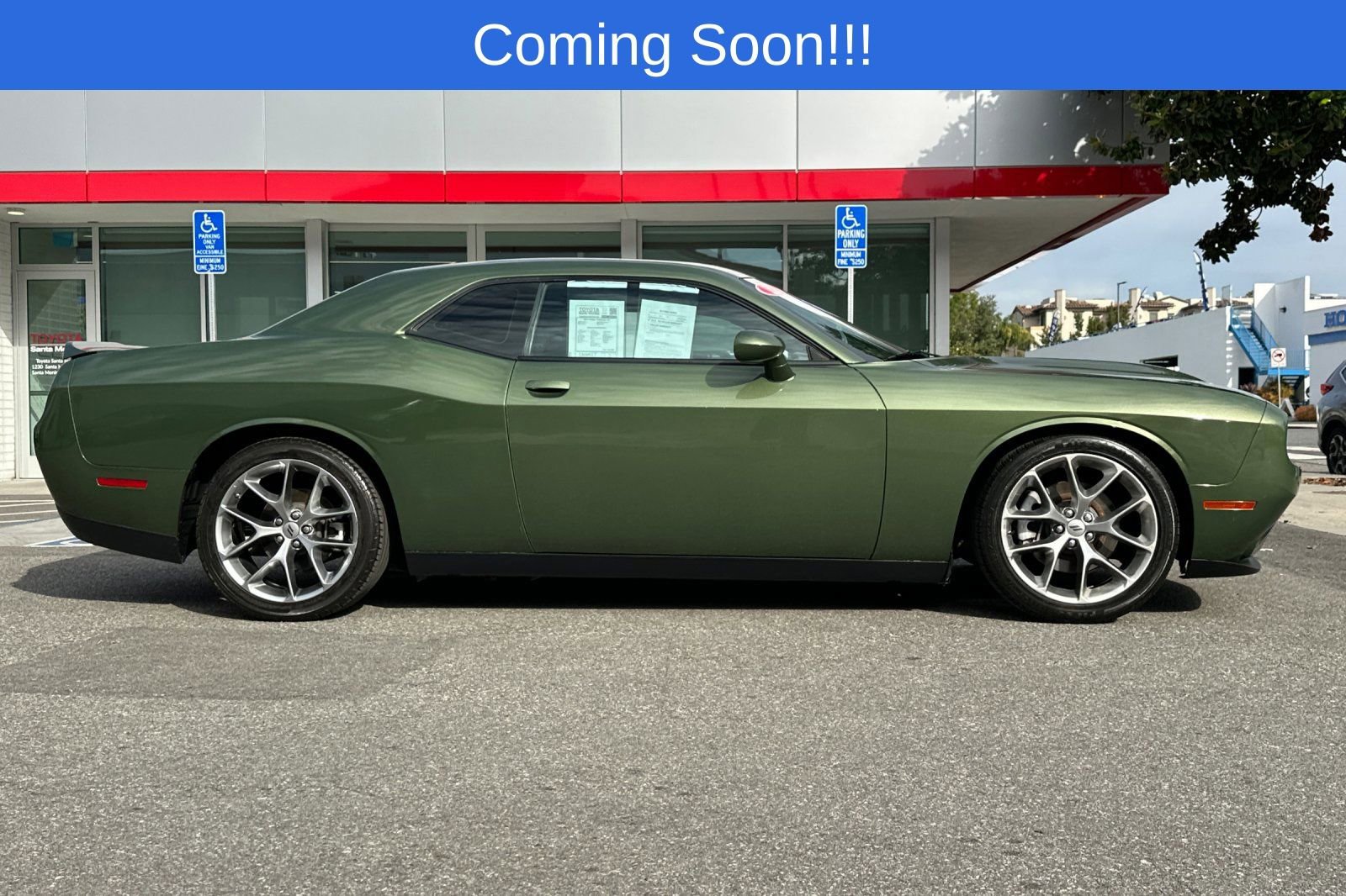 Used 2022 Dodge Challenger GT RWD image 3