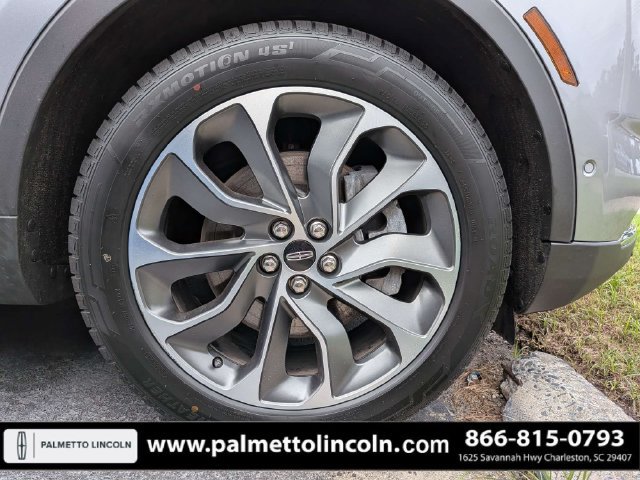 Used 2022 Lincoln Nautilus Reserve w/ Equipment Group 201A FWD image 9