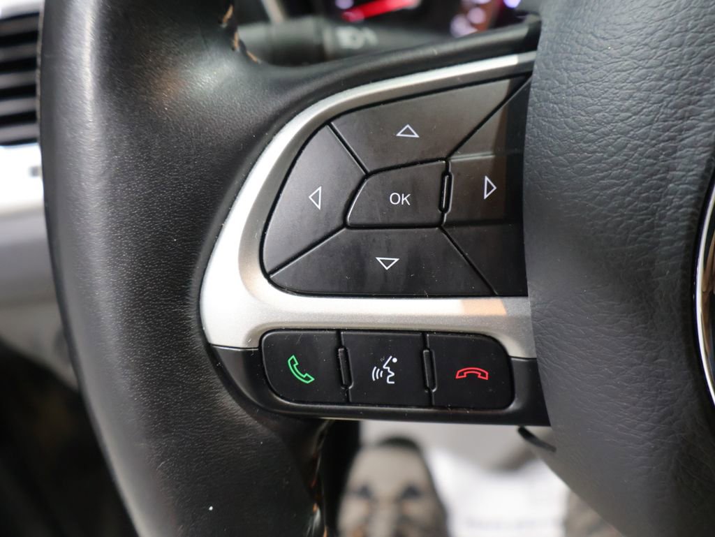 Used 2018 Jeep Compass Latitude w/ Cold Weather Group AWD/4WD image 34