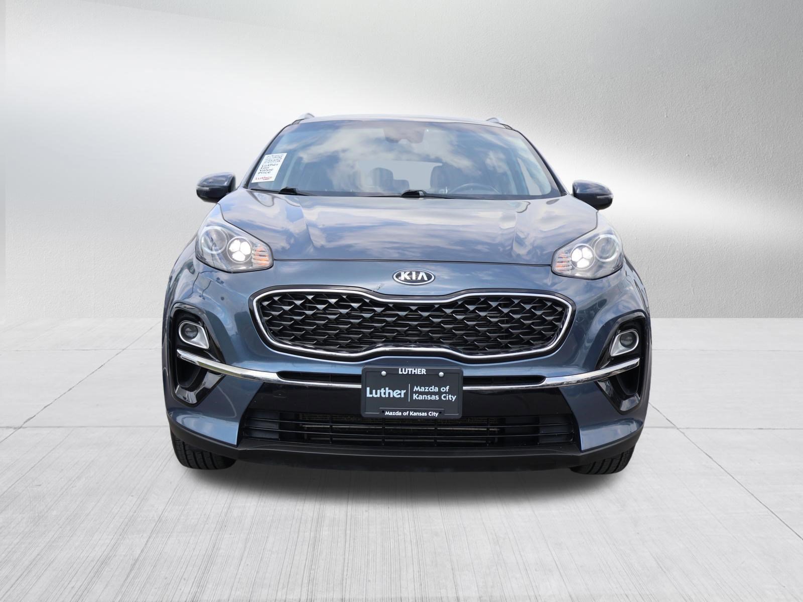 Used 2020 Kia Sportage EX FWD image 2