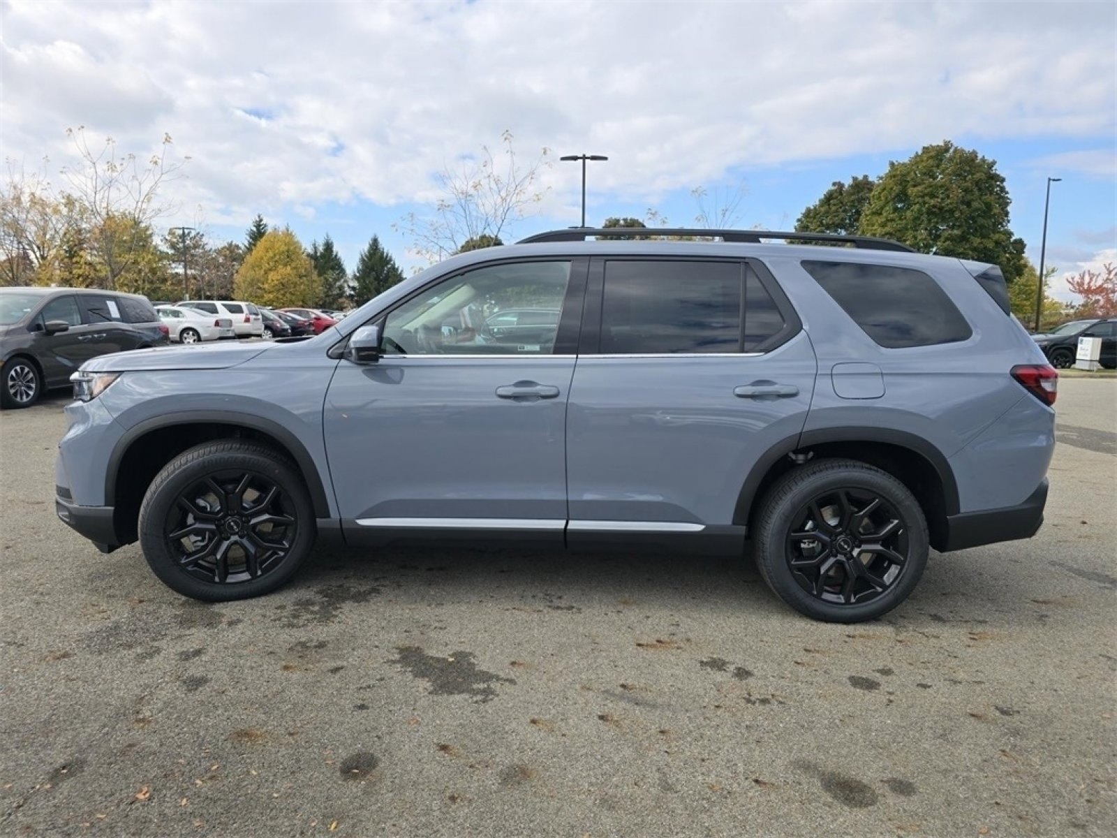 New 2025 Honda Pilot Touring image 18