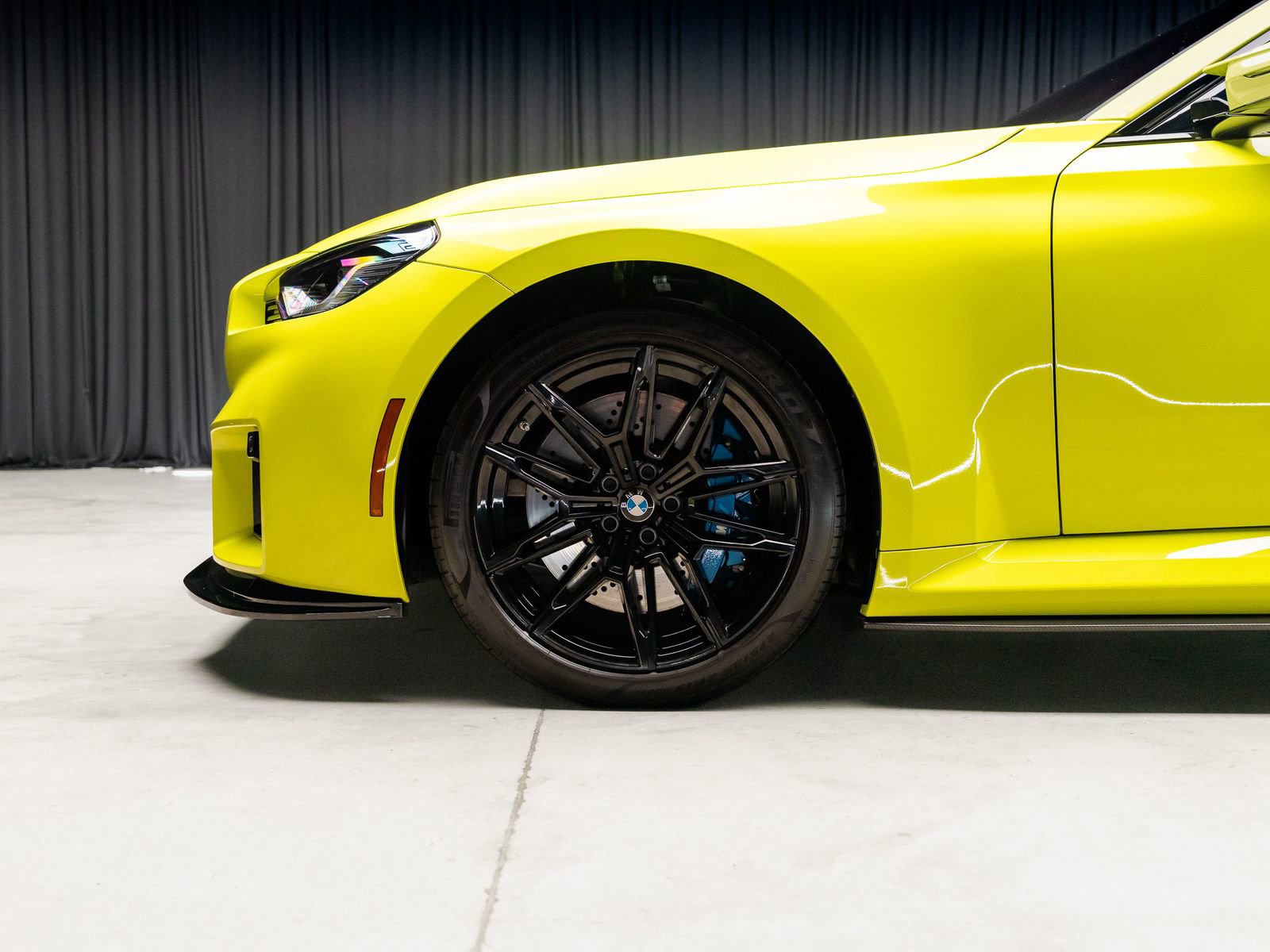 Used 2025 BMW M2 w/ Lighting Package image 27