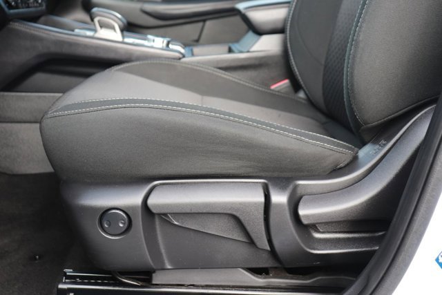 Used 2024 Mitsubishi Outlander ES image 10