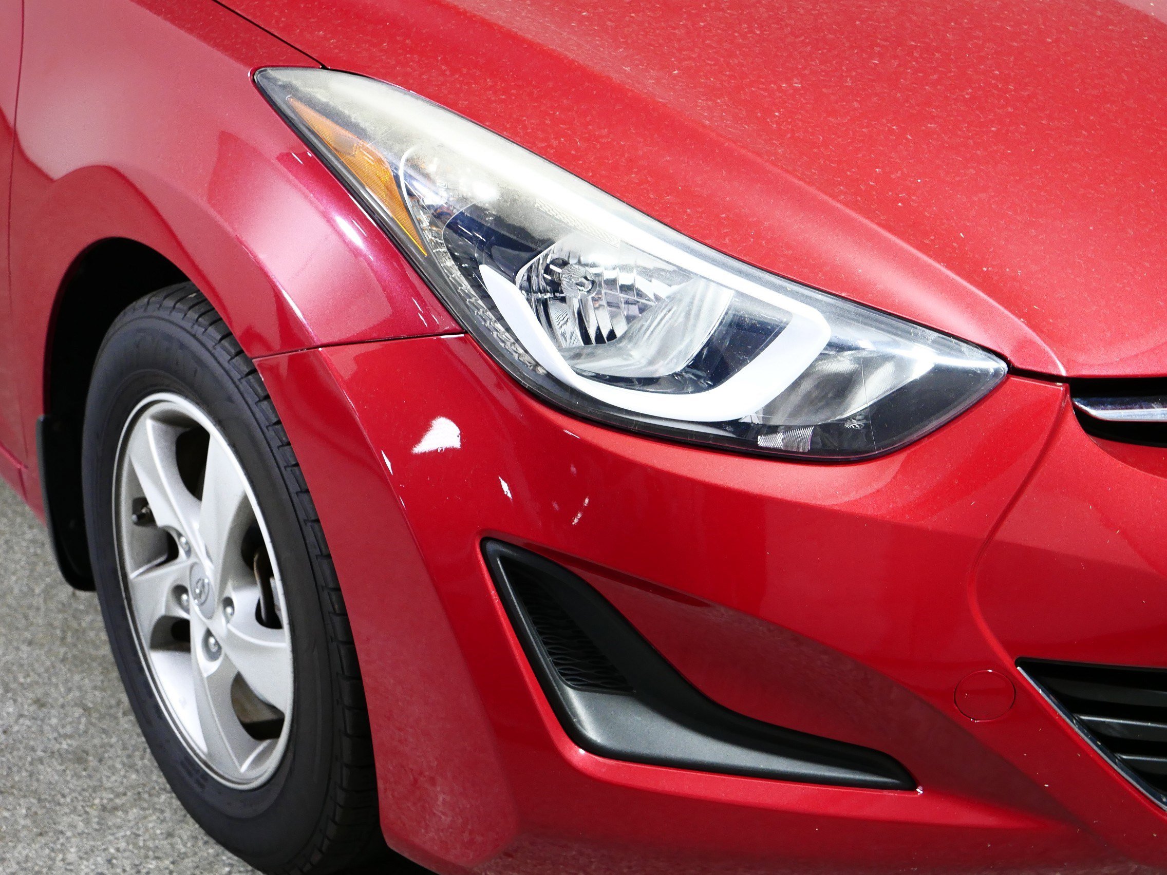 Used 2015 Hyundai Elantra SE FWD image 16