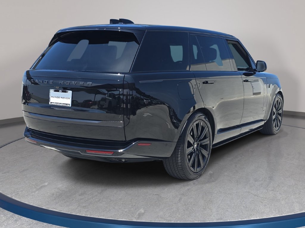 Certified 2024 Land Rover Range Rover Long Wheelbase Autobiography AWD/4WD image 6