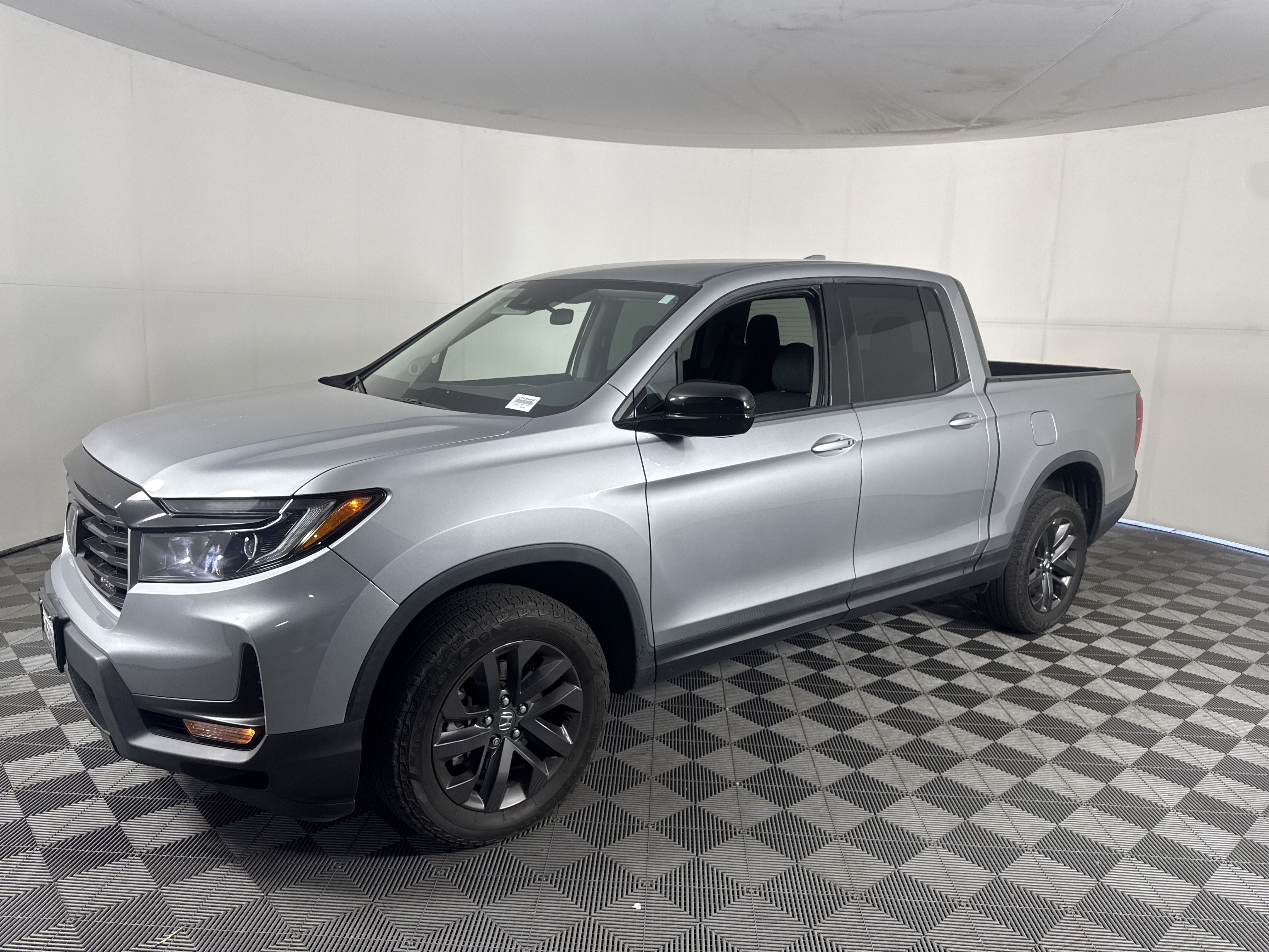 Used 2023 Honda Ridgeline Sport image 8
