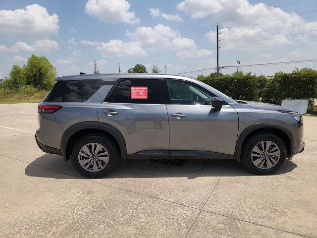 Certified 2025 Nissan Pathfinder S FWD image 4