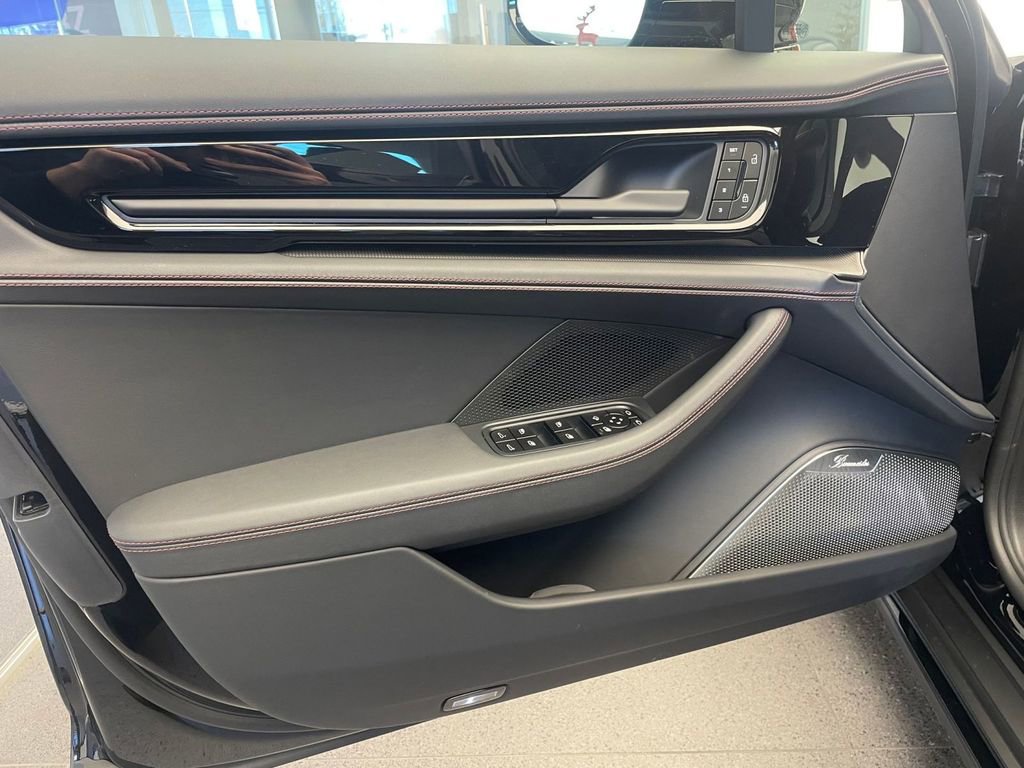 New 2026 Porsche Panamera GTS image 25