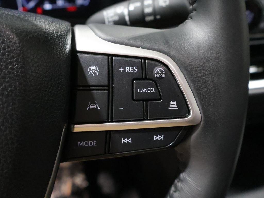 Used 2024 Toyota Grand Highlander AWD image 35