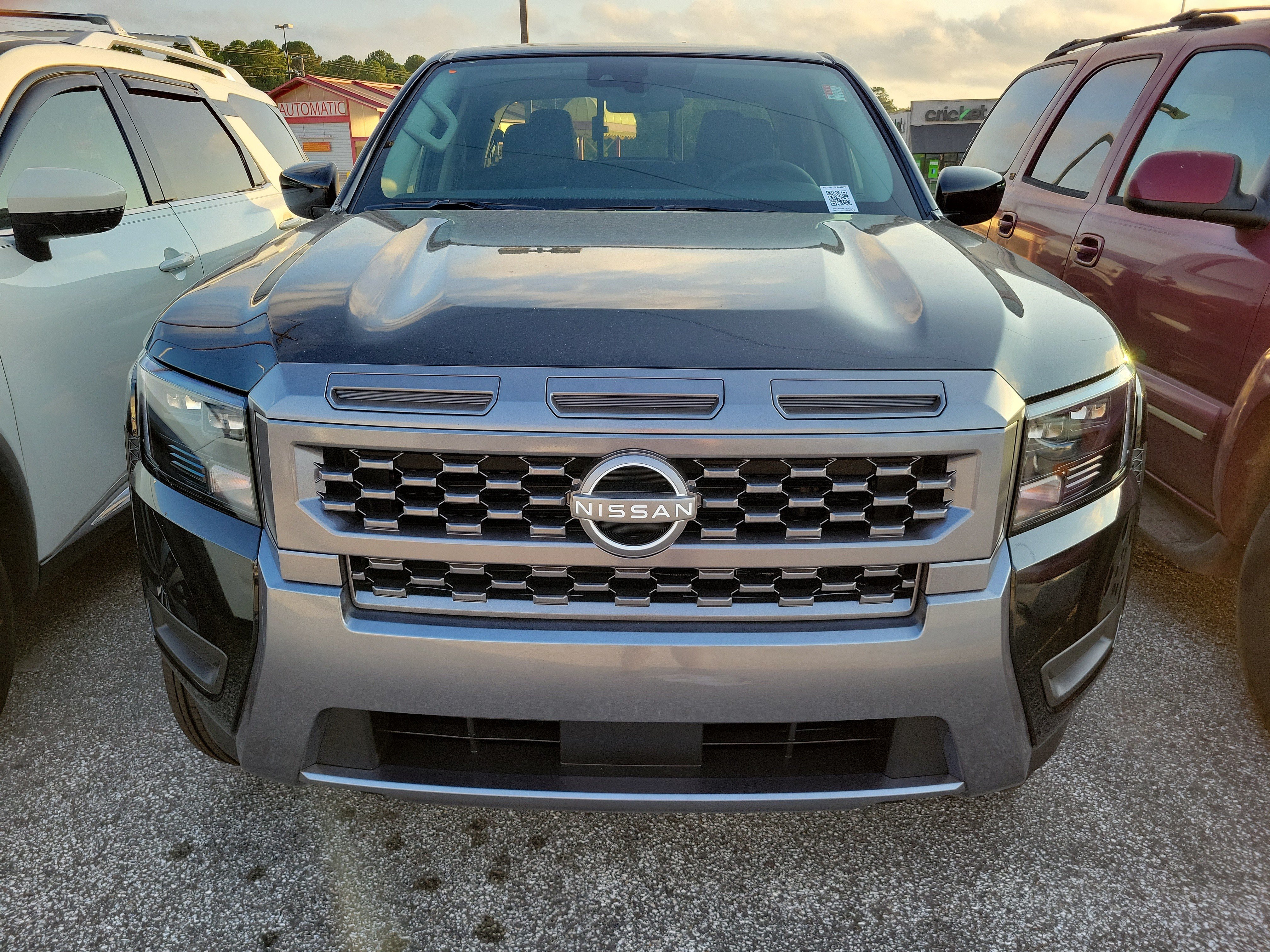 New 2027 Nissan Frontier SV w/ SV Convenience Package RWD image 2