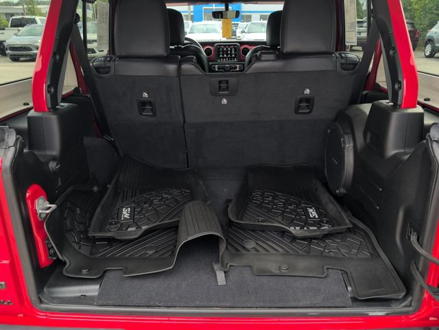 Used 2021 Jeep Wrangler Unlimited Rubicon AWD/4WD image 29