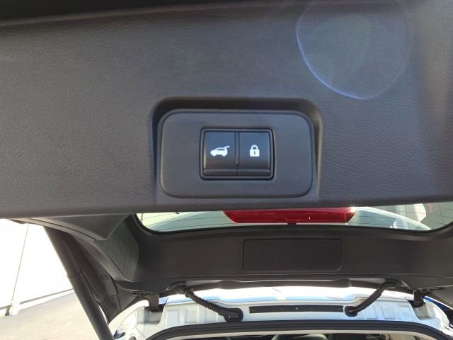 Used 2021 Nissan Rogue SL w/ Premium Package image 10