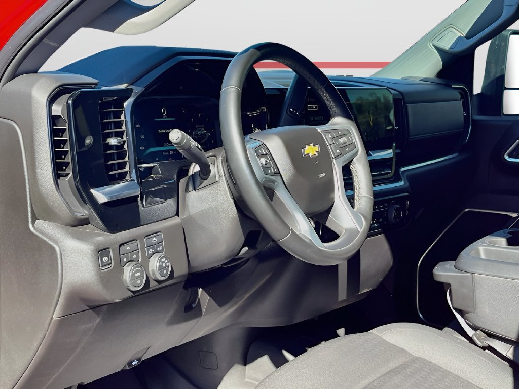 Used 2026 Chevrolet Silverado 2500 LT AWD/4WD image 9