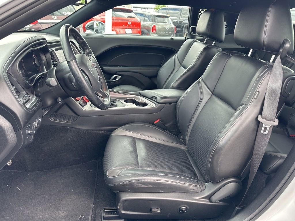 Used 2021 Dodge Challenger SXT w/ Plus Package RWD image 13