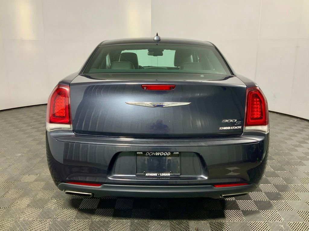 Used 2016 Chrysler 300 S RWD image 22