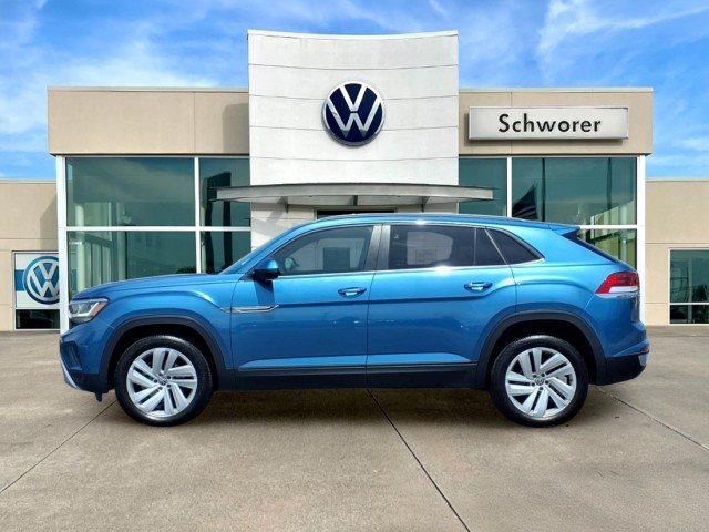 Used 2020 Volkswagen Atlas Cross Sport SE AWD/4WD image 1