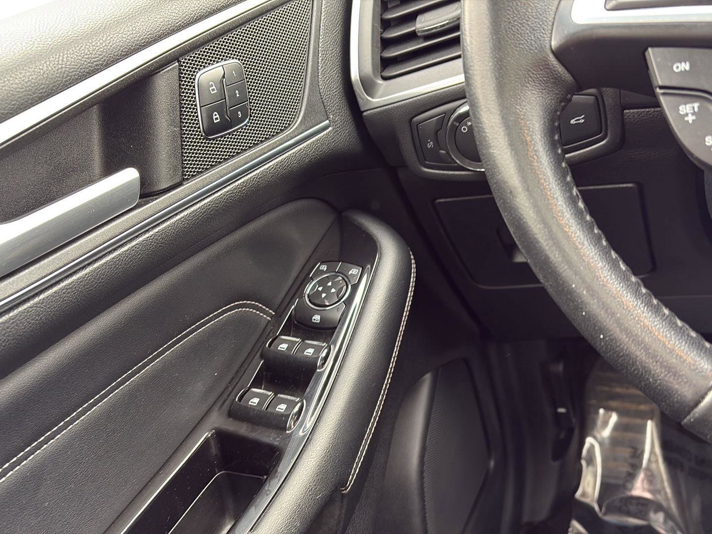 Used 2016 Ford Edge Titanium w/ Equipment Group 301A image 13