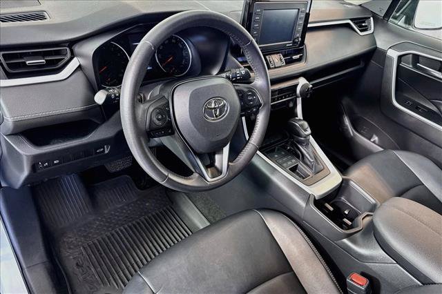 Used 2022 Toyota RAV4 XLE Premium AWD/4WD image 9