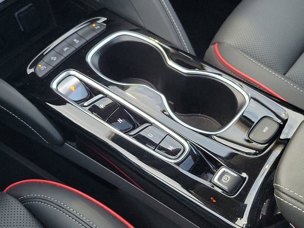 Used 2023 Buick Envision Essence w/ Sport Touring Package image 34