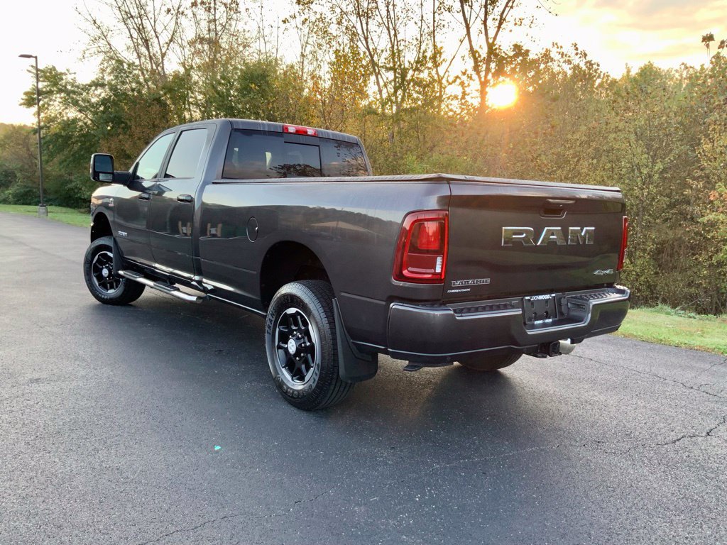 Used 2025 RAM 3500 Laramie AWD/4WD image 7