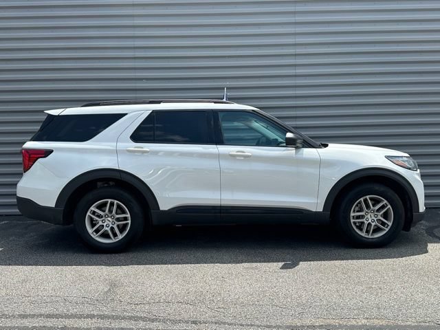 New 2026 Ford Explorer Active AWD/4WD image 4