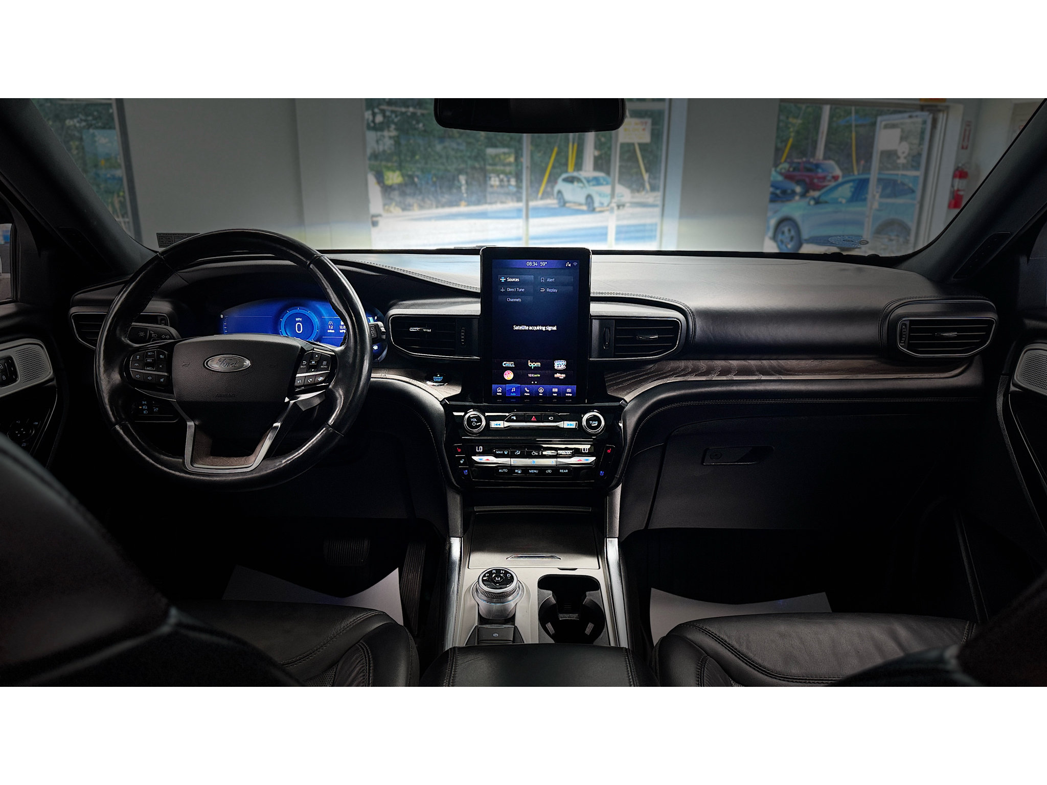 Used 2021 Ford Explorer Platinum w/ Equipment Group 601A AWD/4WD image 22