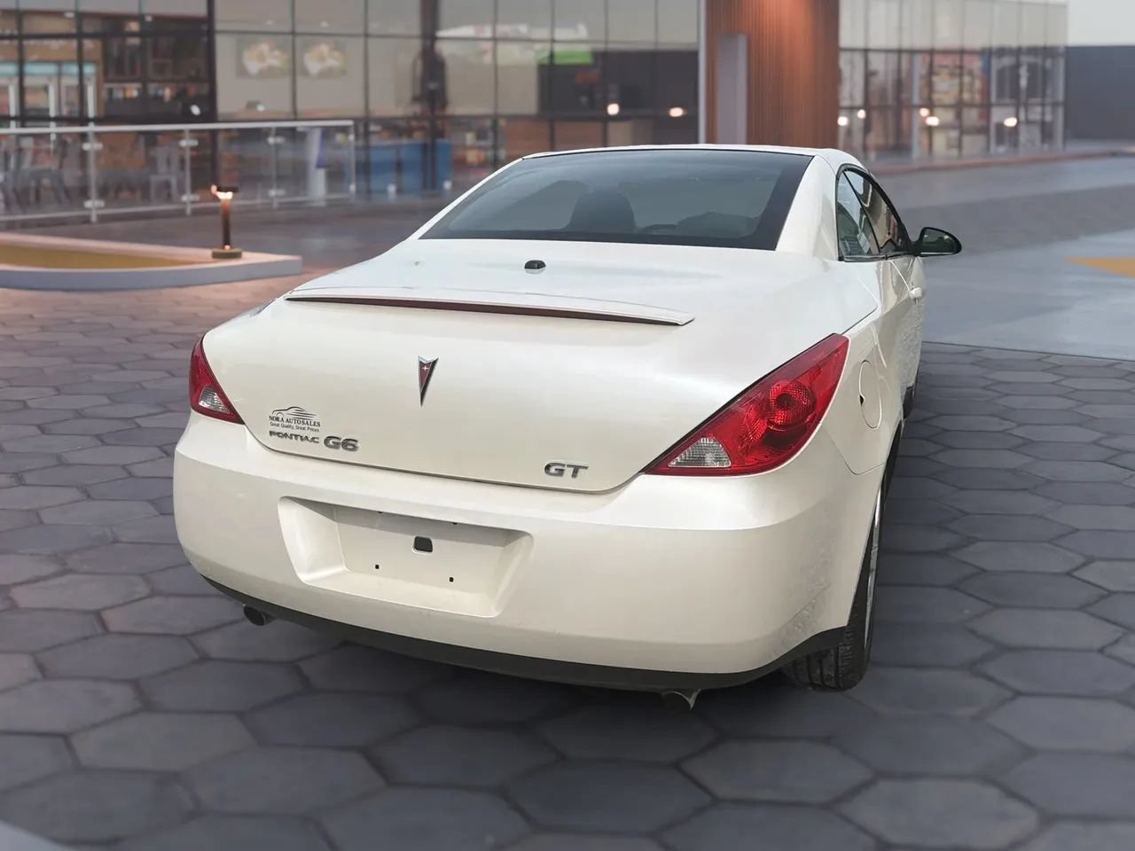 Used 2008 Pontiac G6 GT FWD image 11