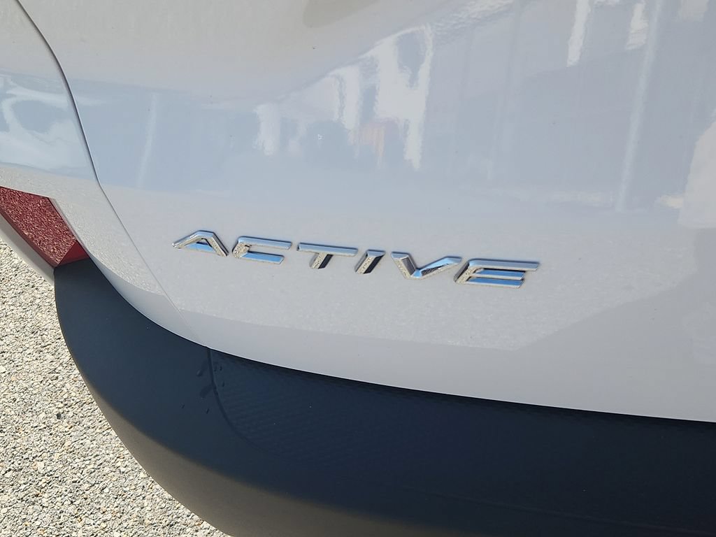 Used 2025 Ford Escape Active AWD/4WD image 30