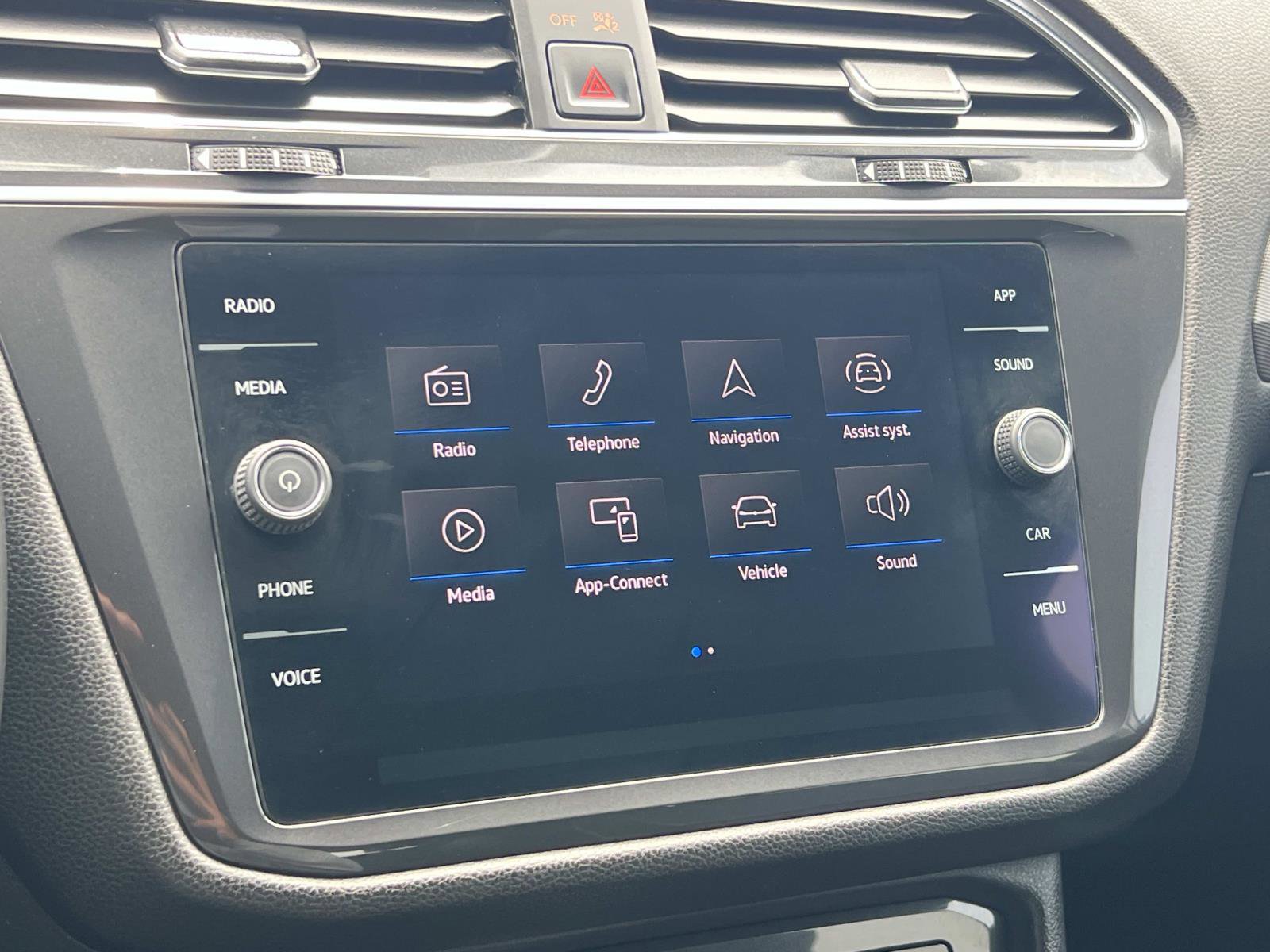 Certified 2022 Volkswagen Tiguan SE image 12