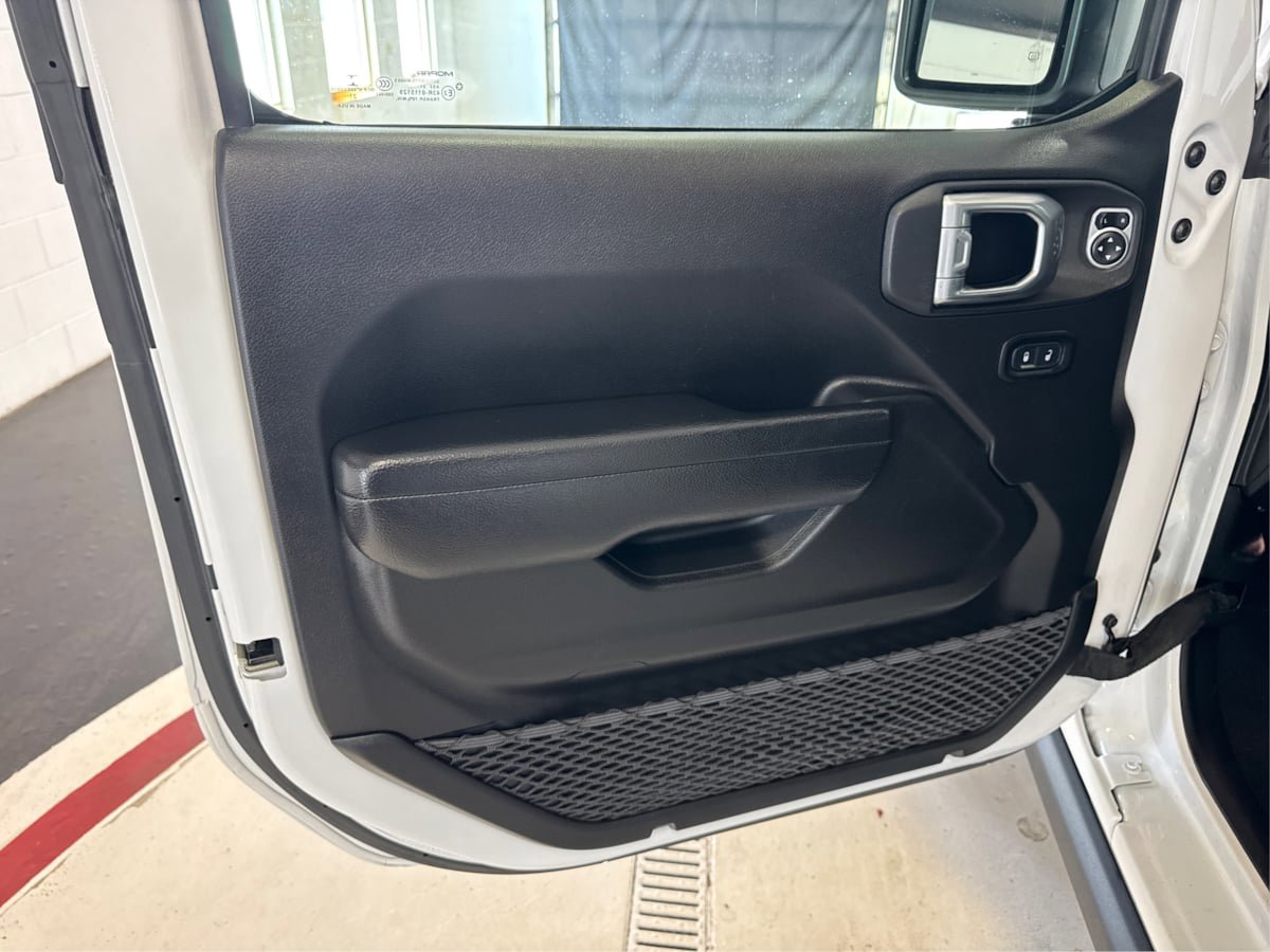 Used 2021 Jeep Wrangler Unlimited Sport AWD/4WD image 23