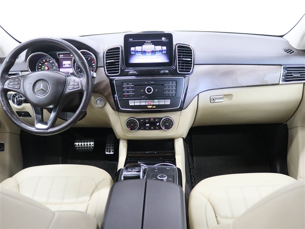 Used 2019 Mercedes-Benz GLE 400 4MATIC image 24