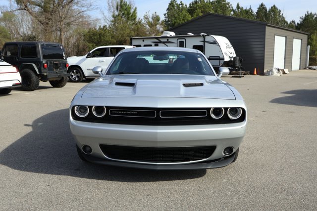 Used 2021 Dodge Challenger SXT w/ Driver Convenience Group image 2