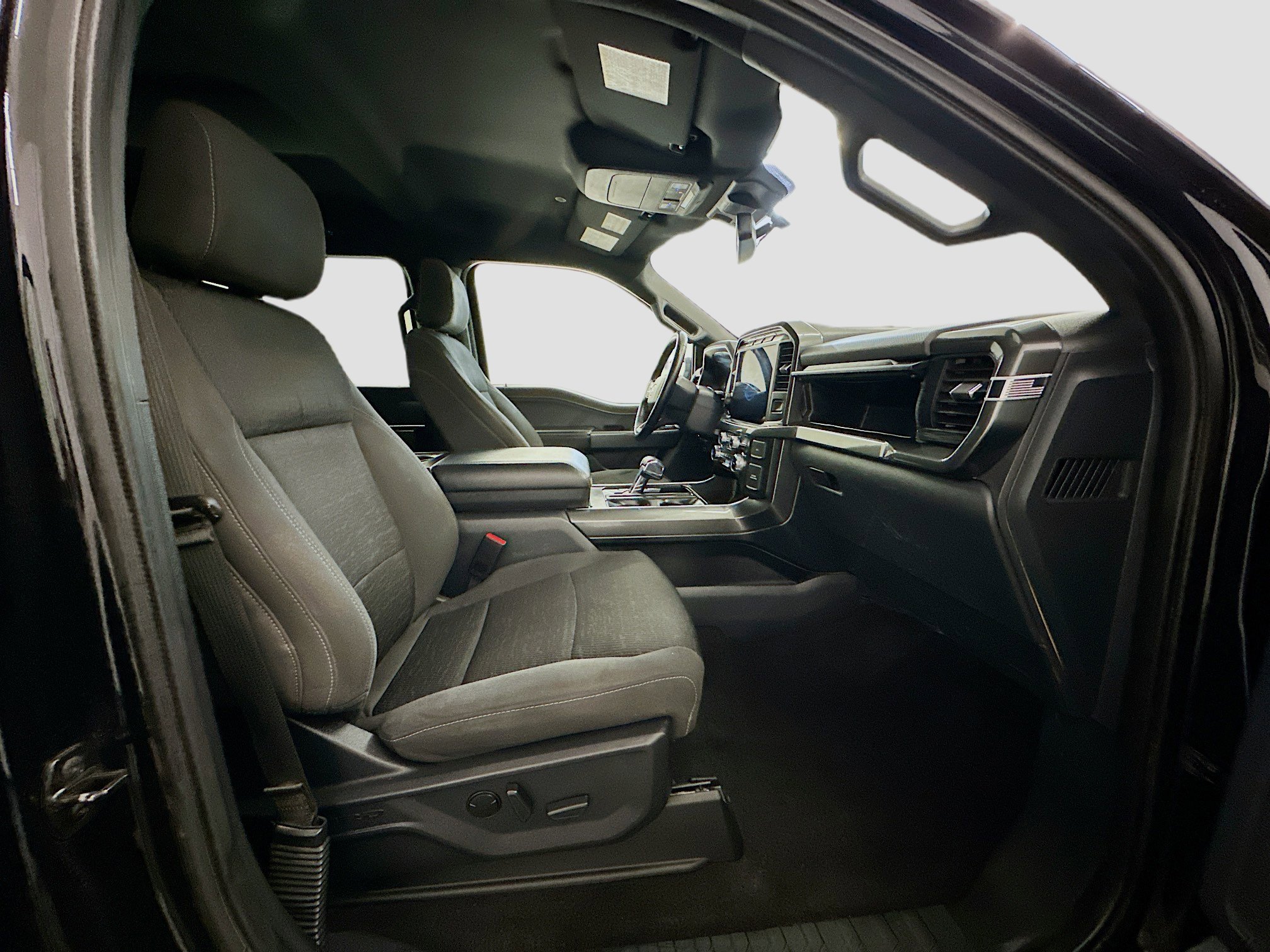 Used 2023 Ford F150 XLT w/ Equipment Group 302A High image 32