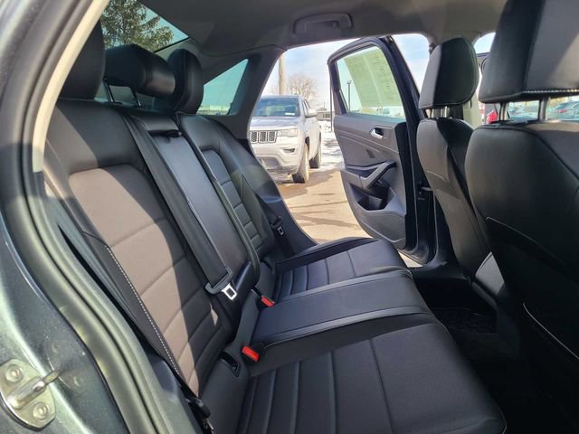 Used 2023 Volkswagen Jetta SE w/ Panoramic Sunroof Package image 20