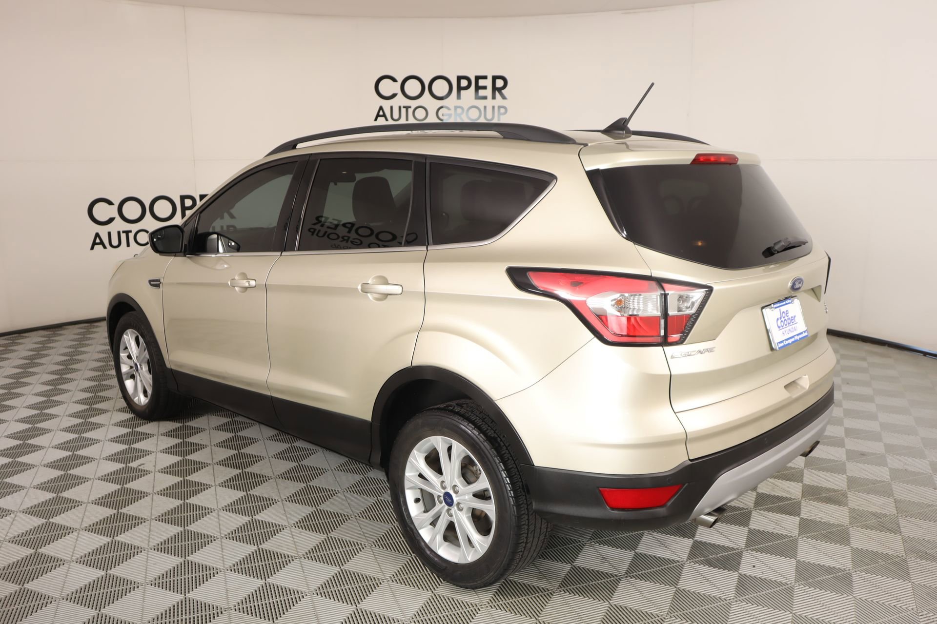 Used 2018 Ford Escape SEL image 22