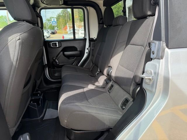 Used 2022 Jeep Gladiator Sport image 14