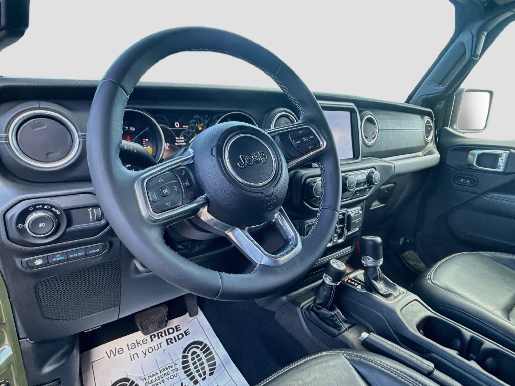 Used 2023 Jeep Wrangler Unlimited Sahara AWD/4WD image 12