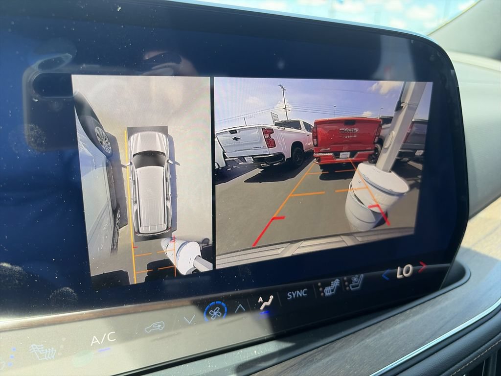 New 2026 Chevrolet Suburban High Country AWD/4WD image 23