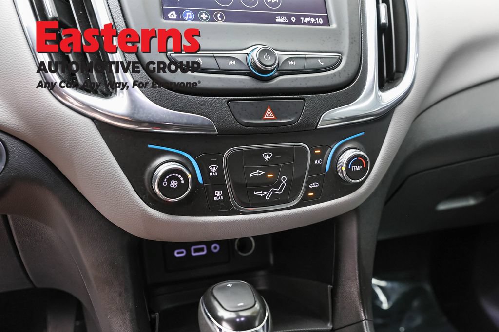 Used 2021 Chevrolet Equinox LT FWD image 19