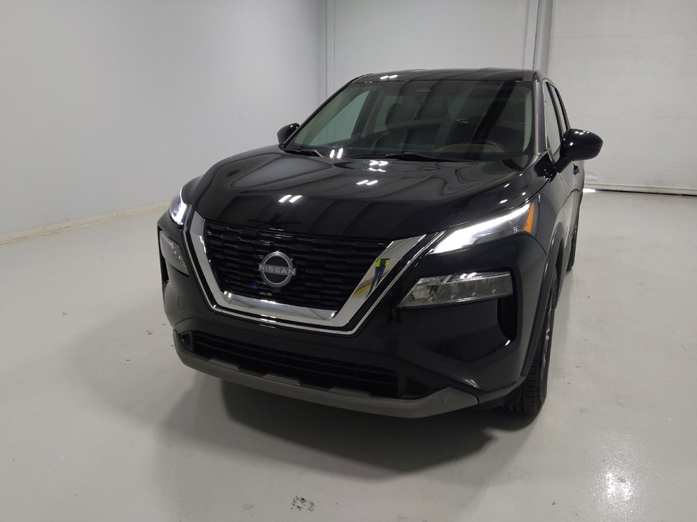 Used 2023 Nissan Rogue SV image 15