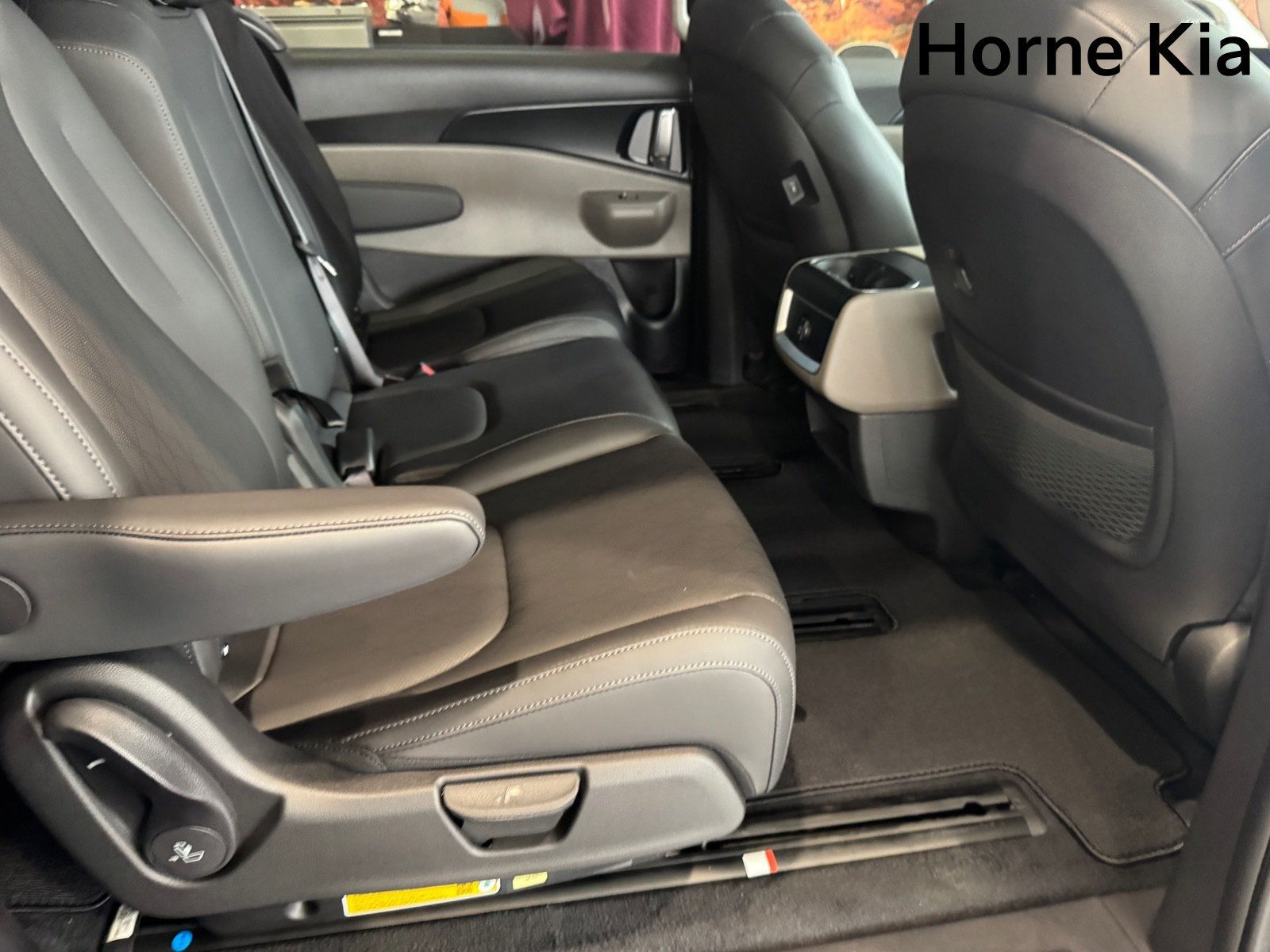 New 2026 Kia Carnival LXS FWD image 21