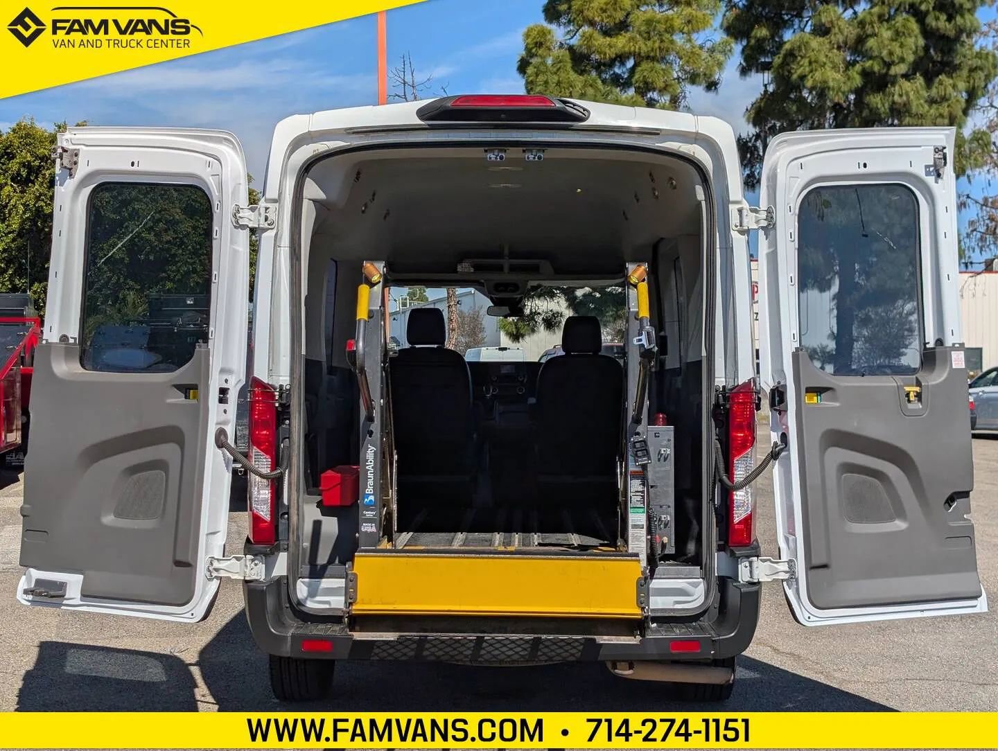 Used 2020 Ford Transit 150 XL image 12