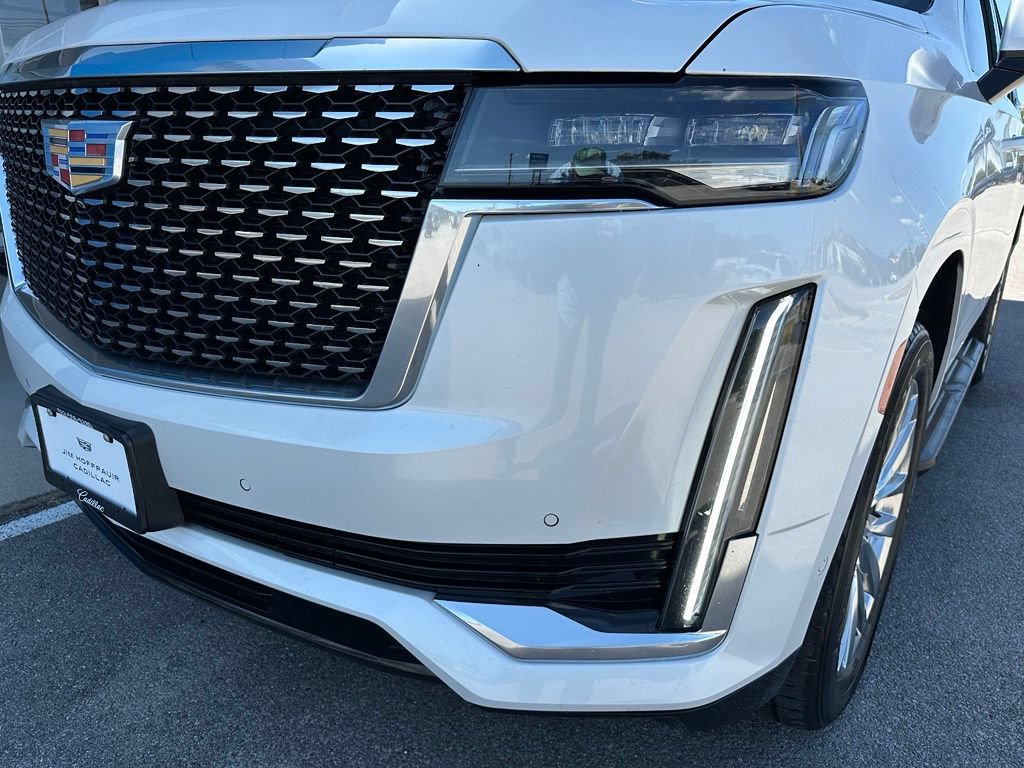 Used 2023 Cadillac Escalade Premium Luxury w/ LPO, Illumination Package RWD image 7