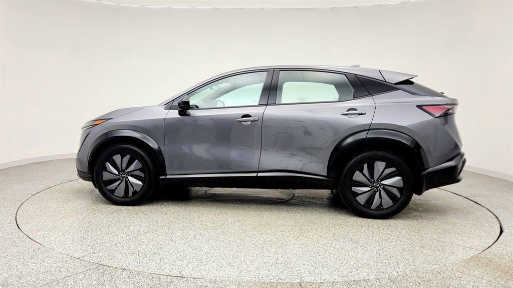 Used 2024 Nissan Ariya AWD image 8