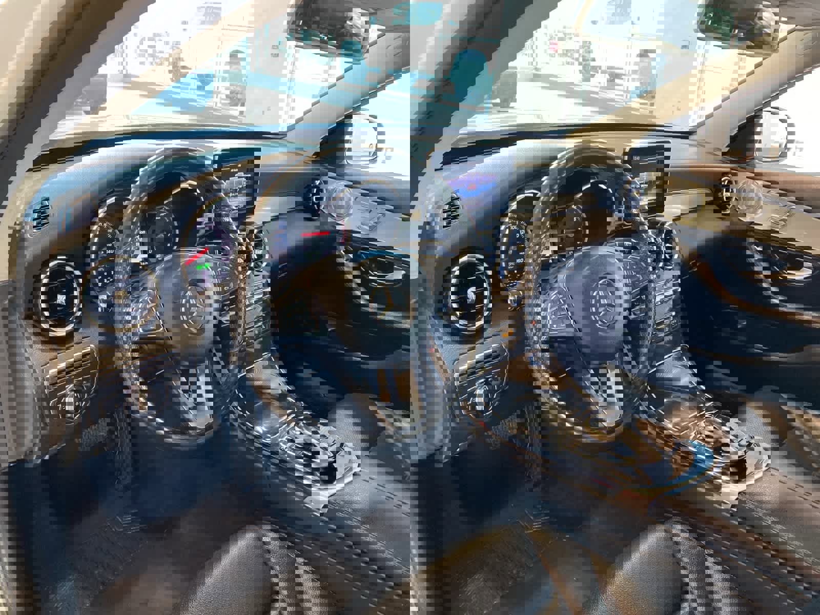 Used 2015 Mercedes-Benz C 300 4MATIC Sedan image 10