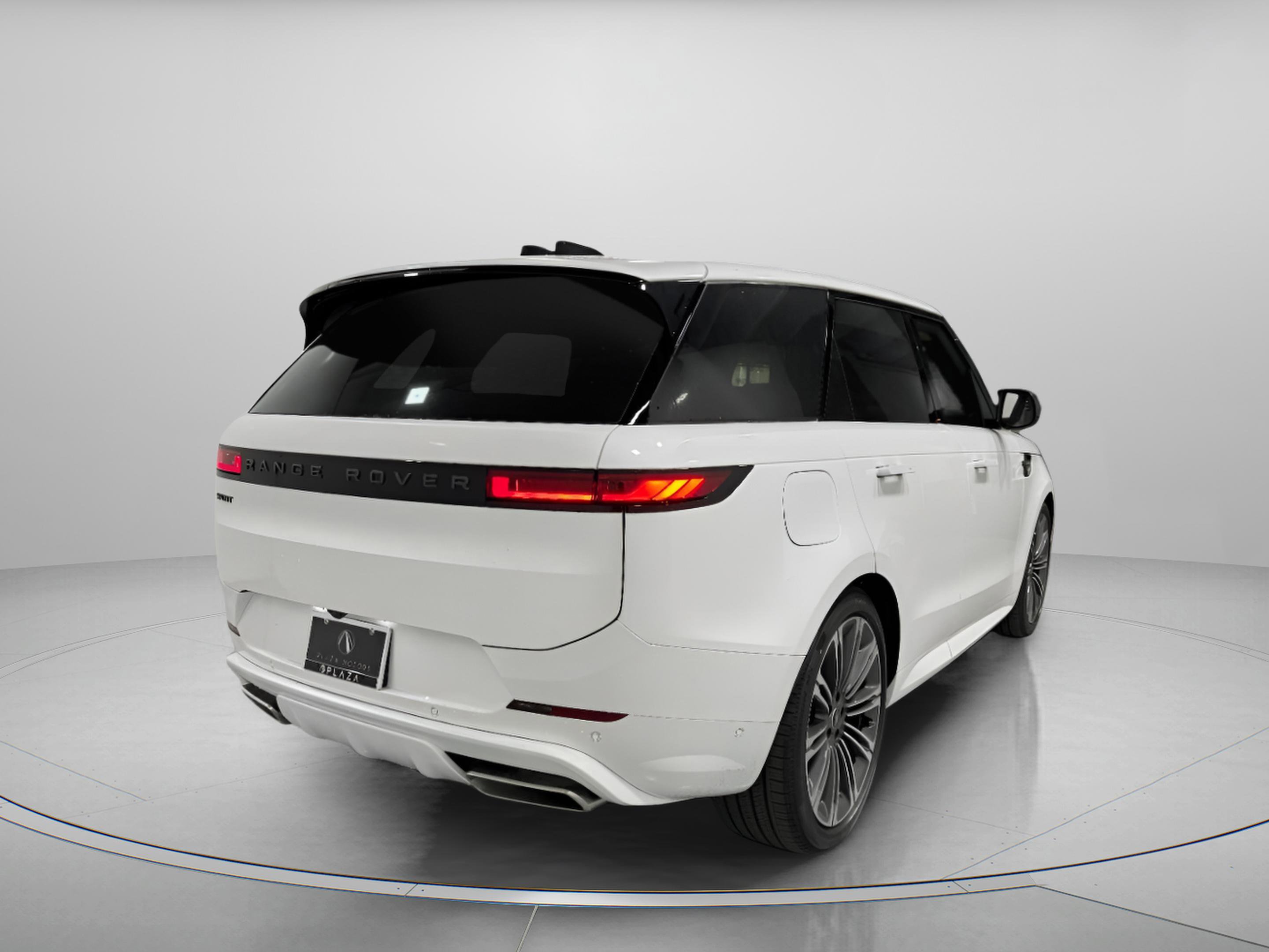 New 2025 Land Rover Range Rover Sport Dynamic SE image 5