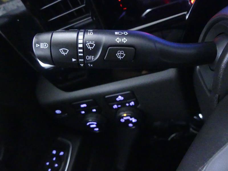 Used 2022 Chevrolet Silverado 1500 LT AWD/4WD image 19