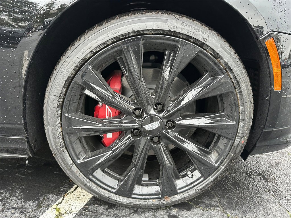 New 2025 Cadillac CT4 V w/ Super Cruise Package image 9